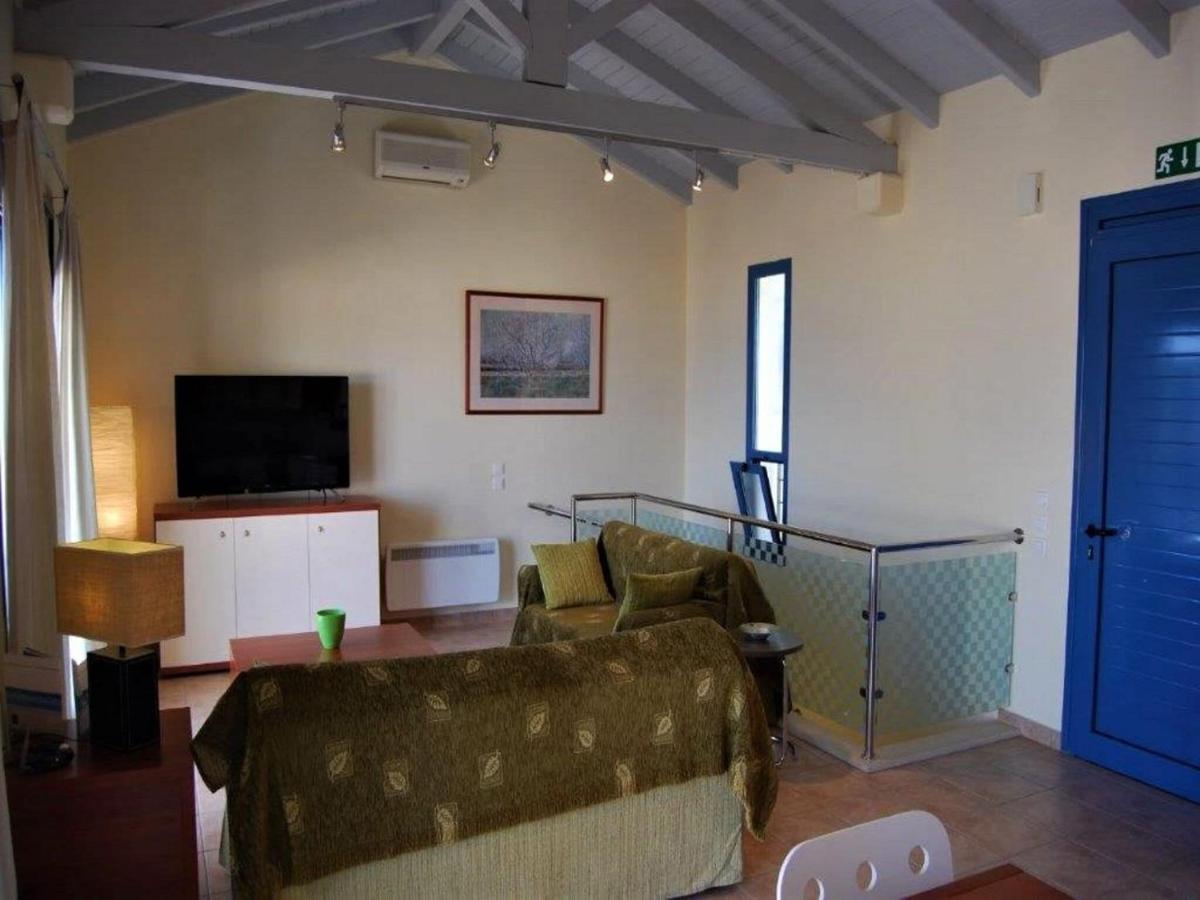 Bohemia Beach House Comfortable Villa On The Beautiful North East Coast Barbati Bagian luar foto