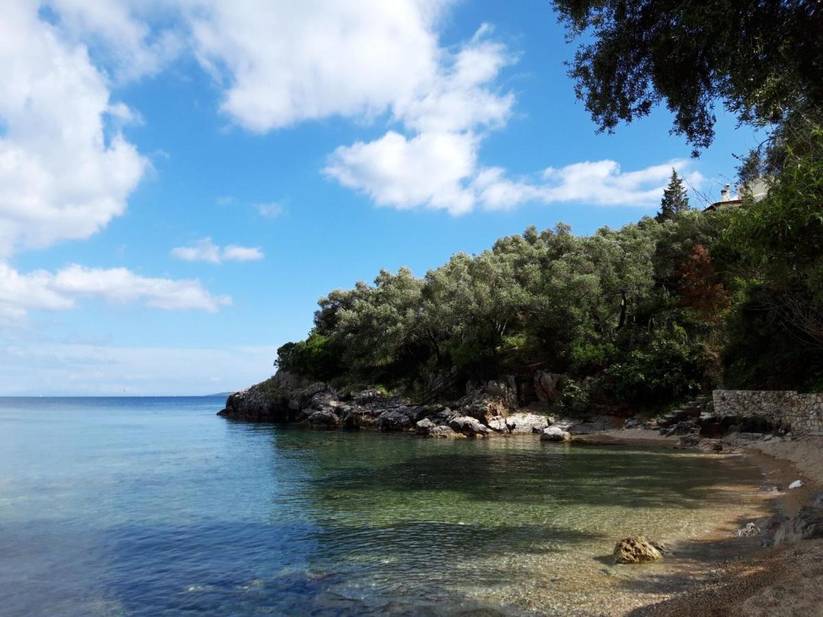 Bohemia Beach House Comfortable Villa On The Beautiful North East Coast Barbati Bagian luar foto